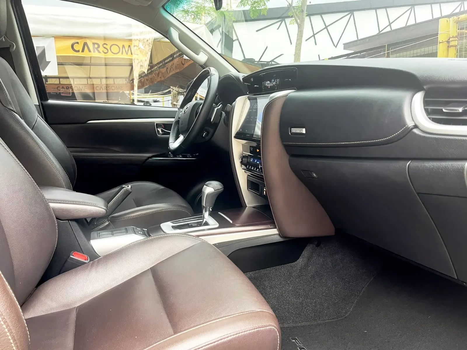 Used 1
                    TOYOTA
                     for Sale Image