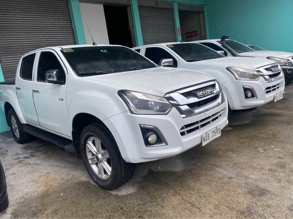 Used 1
                    ISUZU
                     for Sale Image