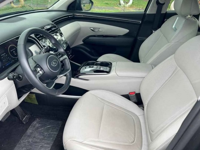 Used 
                    HYUNDAI
                     for Sale Image