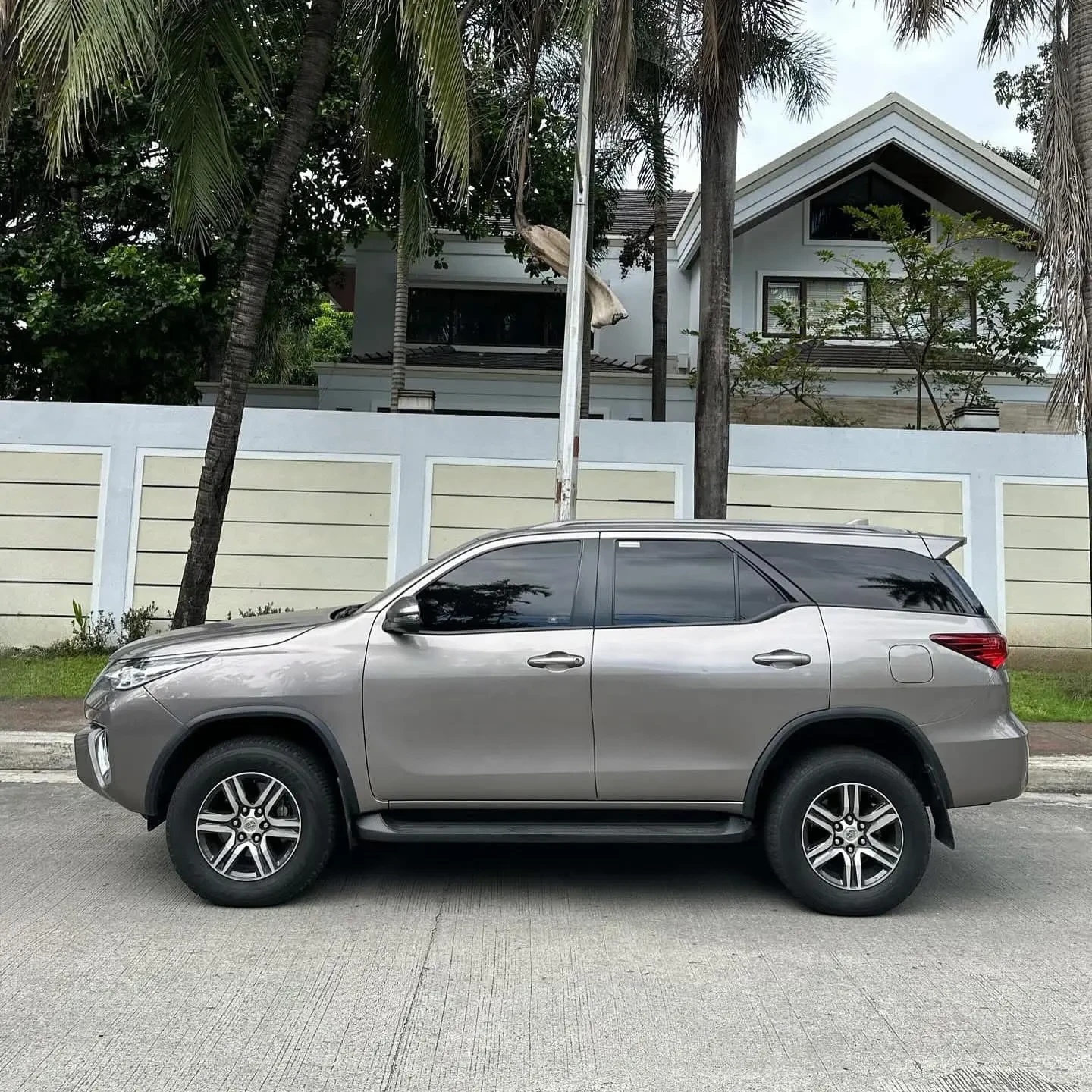 Used 1
                    TOYOTA
                     for Sale Image