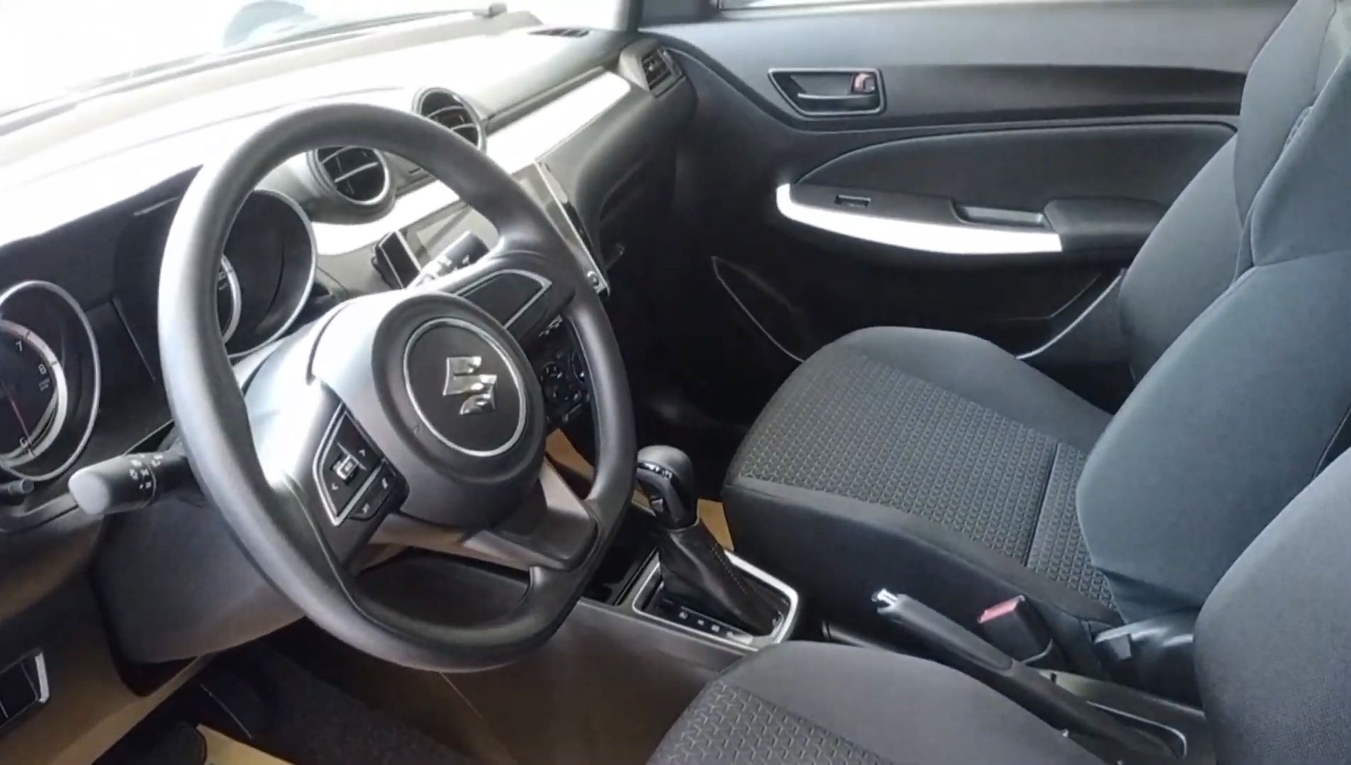 Used 1
                    SUZUKI
                     for Sale Image